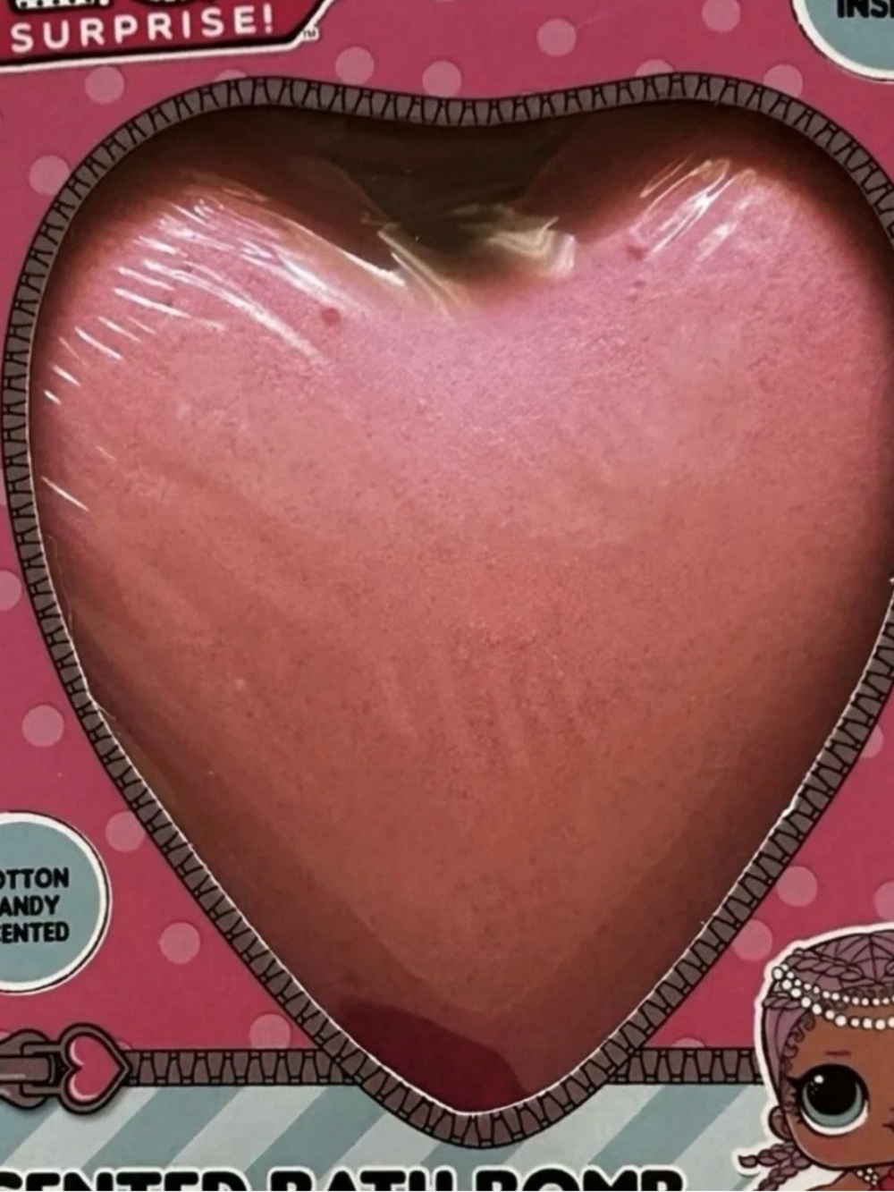 L.O.L. Surprise! Heart-Shaped Bath Bombs - Bright Pink - Set of Four - Picture 5 of 12